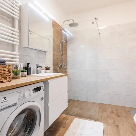 Superapart Wileńska Z Parkingiem * Warszawa